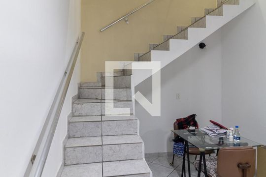 Escada de casa à venda com 3 quartos, 425m² em Vila Brasilina (saúde), São Paulo