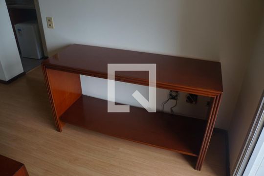 Sala de apartamento para alugar com 1 quarto, 44m² em Centro, Curitiba