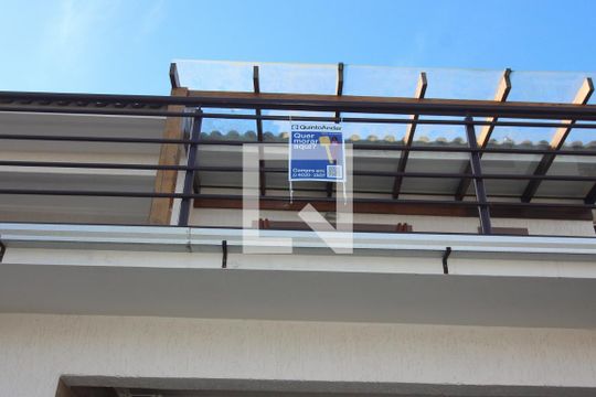 Fachada de casa de condomínio à venda com 3 quartos, 190m² em Hípica, Porto Alegre