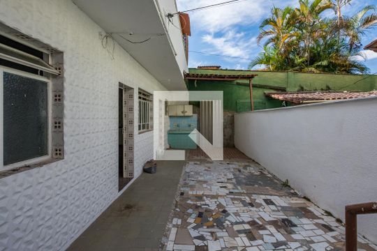 Área externa de casa para alugar com 1 quarto, 47m² em Padre Eustáquio, Belo Horizonte