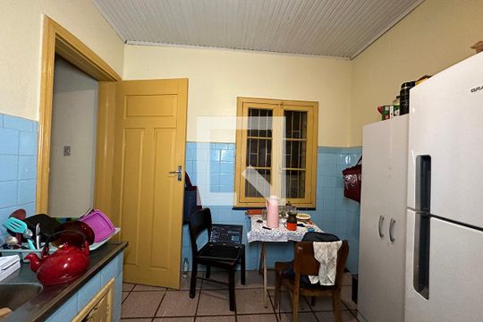Cozinha de casa à venda com 2 quartos, 75m² em Centro, São Leopoldo