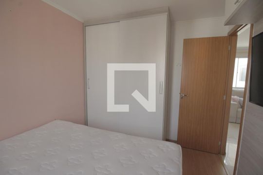 Quarto 1 de apartamento para alugar com 2 quartos, 47m² em São José, Canoas