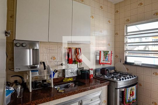 Cozinha de casa à venda com 4 quartos, 150m² em Santa Rosa, Niterói