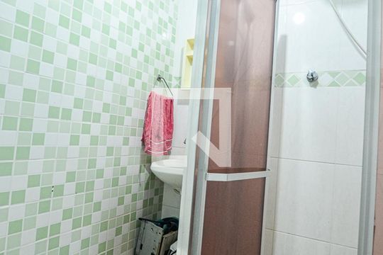 Banheiro de casa à venda com 4 quartos, 150m² em Santa Rosa, Niterói