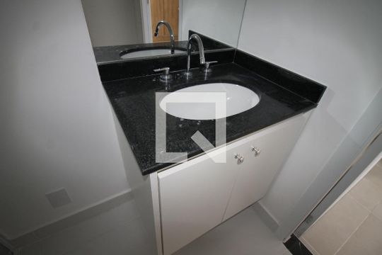 Banheiro de kitnet/studio à venda com 1 quarto, 27m² em Belenzinho, São Paulo