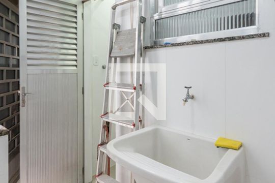 Área de Serviço de apartamento para alugar com 2 quartos, 78m² em Grajau, Rio de Janeiro
