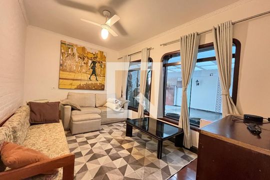 Sala de TV de casa para alugar com 4 quartos, 306m² em Planalto Paulista, São Paulo