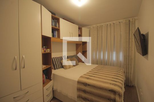 Quarto 2 de apartamento à venda com 2 quartos, 65m² em Humaitá, Porto Alegre