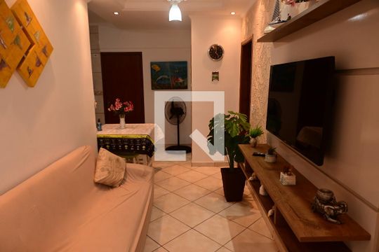 Sala de apartamento para alugar com 1 quarto, 61m² em Maracanã, Praia Grande