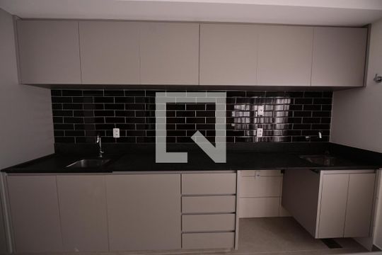 Cozinha de apartamento para alugar com 2 quartos, 69m² em Setor Bueno, Goiânia