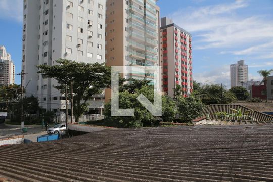 Vista de casa para alugar com 3 quartos, 150m² em Ponta da Praia, Santos