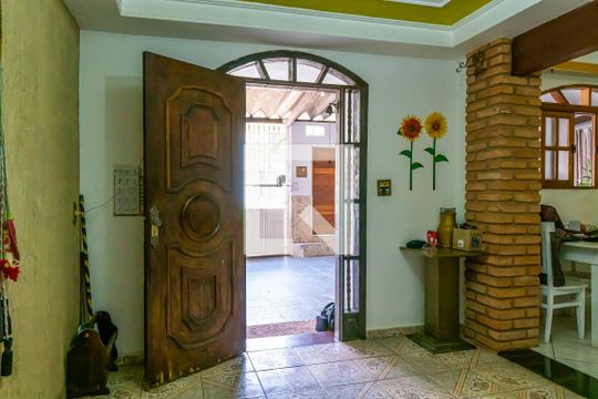Sala de casa à venda com 4 quartos, 113m² em Jardim dos Oliveiras, Campinas