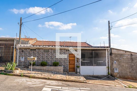 Fachada de casa à venda com 4 quartos, 113m² em Jardim dos Oliveiras, Campinas