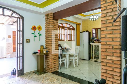 Casa à venda com 4 quartos, 113m² em Jardim dos Oliveiras, Campinas