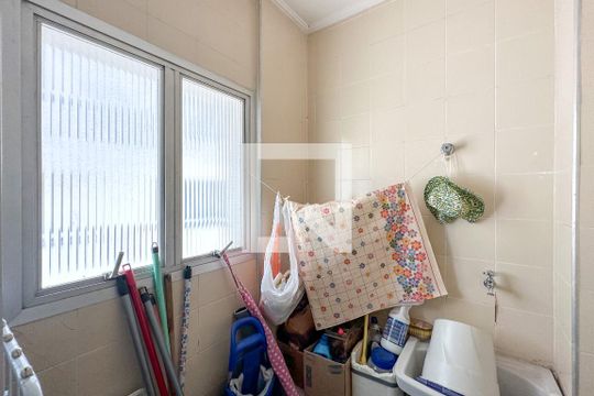 Área de Serviço de apartamento para alugar com 2 quartos, 75m² em Parque Enseada, Guarujá