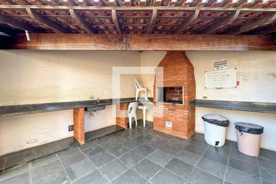Churrasqueira de apartamento para alugar com 2 quartos, 75m² em Parque Enseada, Guarujá