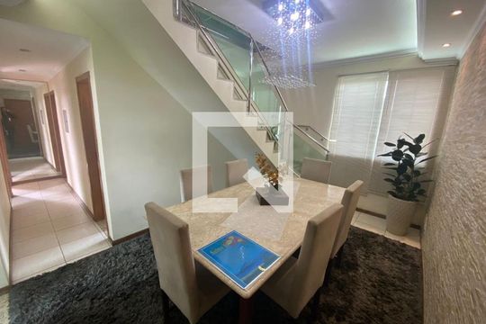 Apartamento à venda com 4 quartos, 233m² em Parque Turistas, Contagem