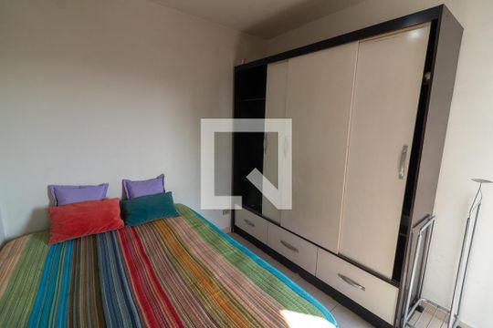 Quarto de apartamento para alugar com 1 quarto, 42m² em Vila Suzana, São Paulo