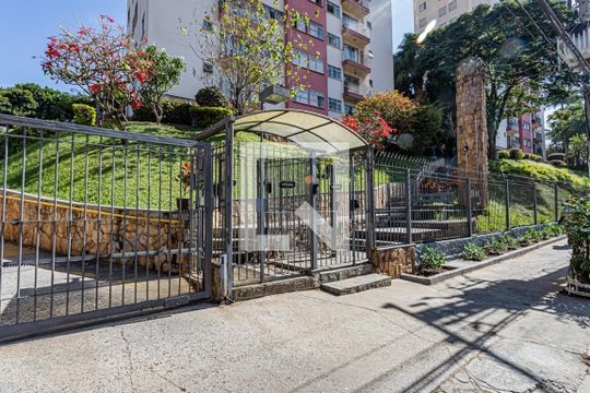 Fachada de apartamento à venda com 2 quartos, 58m² em Vila Amélia, São Paulo