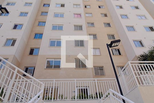 Fachada de apartamento para alugar com 2 quartos, 32m² em Parque Munhoz, São Paulo