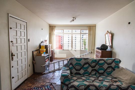 Sala de casa para alugar com 4 quartos, 330m² em Jardim da Gloria, São Paulo