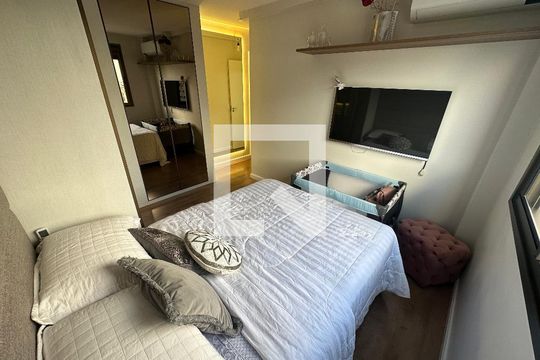 Suite de apartamento à venda com 2 quartos, 68m² em Barra Funda, São Paulo