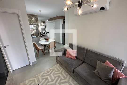 Sala de apartamento à venda com 2 quartos, 68m² em Barra Funda, São Paulo