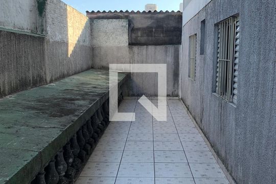 corredor fundo de apartamento à venda com 2 quartos, 72m² em Jardim Dourado, Guarulhos