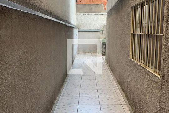 Corredor de apartamento à venda com 2 quartos, 72m² em Jardim Dourado, Guarulhos