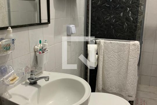 Banheiro de apartamento à venda com 2 quartos, 72m² em Jardim Dourado, Guarulhos