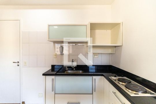 Cozinha de kitnet/studio para alugar com 1 quarto, 30m² em Campos Elíseos, São Paulo