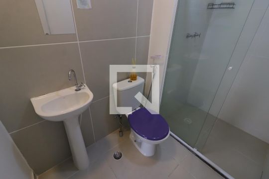 Banheiro de apartamento para alugar com 1 quarto, 40m² em Centro, Osasco