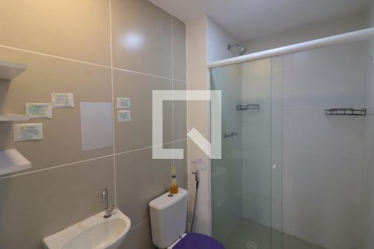 Banheiro de apartamento para alugar com 1 quarto, 40m² em Centro, Osasco