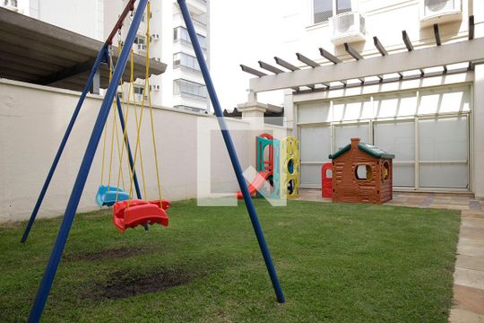 Área Comum - Playground de apartamento para alugar com 3 quartos, 81m² em Jardim Botânico, Porto Alegre