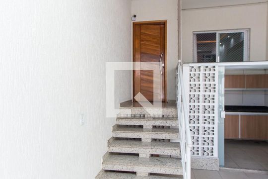 Garagem de casa à venda com 3 quartos, 120m² em Vila Gustavo, São Paulo