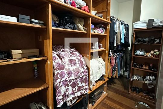 Closet da suíte 1 de casa à venda com 5 quartos, 395m² em Freguesia (jacarepaguá), Rio de Janeiro