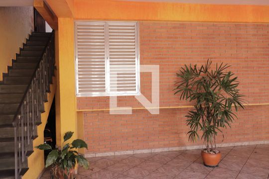 Garagem de casa à venda com 3 quartos, 150m² em Vila Iorio, São Paulo