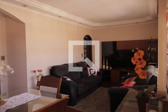 Sala de casa à venda com 3 quartos, 150m² em Vila Iorio, São Paulo
