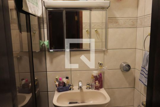 Banheiro da Suíte de casa à venda com 3 quartos, 150m² em Vila Iorio, São Paulo
