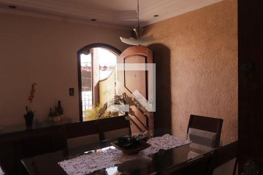 Sala de casa à venda com 3 quartos, 150m² em Vila Iorio, São Paulo
