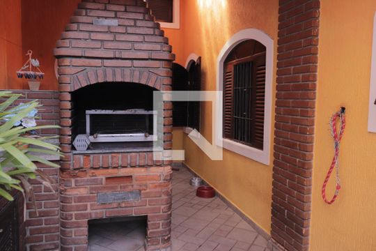 Churrasqueira de casa à venda com 3 quartos, 150m² em Vila Iorio, São Paulo