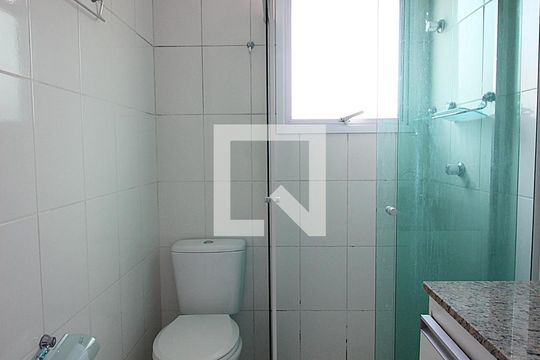 Banheiro Social de apartamento para alugar com 2 quartos, 66m² em Centro, São Bernardo do Campo
