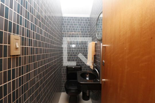 Lavabo de casa à venda com 3 quartos, 210m² em Casa Verde, São Paulo