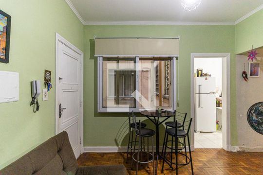 Sala de apartamento à venda com 2 quartos, 47m² em República, São Paulo