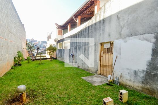 Quintal  de casa à venda com 2 quartos, 300m² em Jardim City, Guarulhos