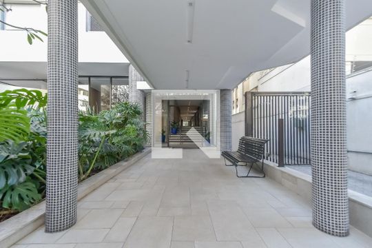 Área comum de apartamento para alugar com 3 quartos, 165m² em Higienópolis, São Paulo