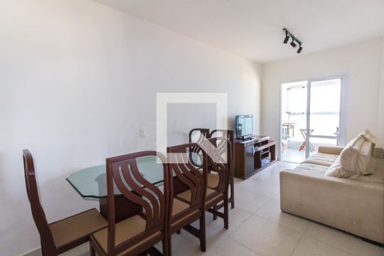 Sala de apartamento para alugar com 2 quartos, 80m² em Caiçara, Praia Grande