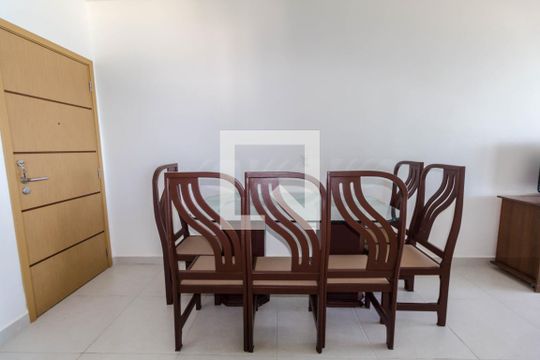 Sala de apartamento para alugar com 2 quartos, 80m² em Caiçara, Praia Grande
