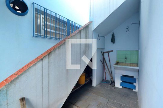 Quintal de casa à venda com 3 quartos, 130m² em Campestre, Santo André