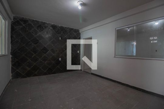 Sala de casa de condomínio à venda com 3 quartos, 120m² em Taquara, Rio de Janeiro